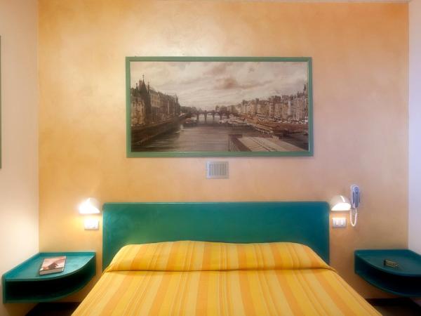 Hotel Marselli : photo 4 de la chambre chambre double ou lits jumeaux avec balcon