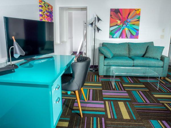 Hotel Zed Kelowna : photo 4 de la chambre queen & bunks