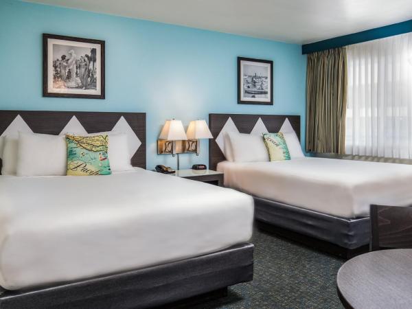 Kings Inn : photo 2 de la chambre chambre avec 2 grands lits queen-size