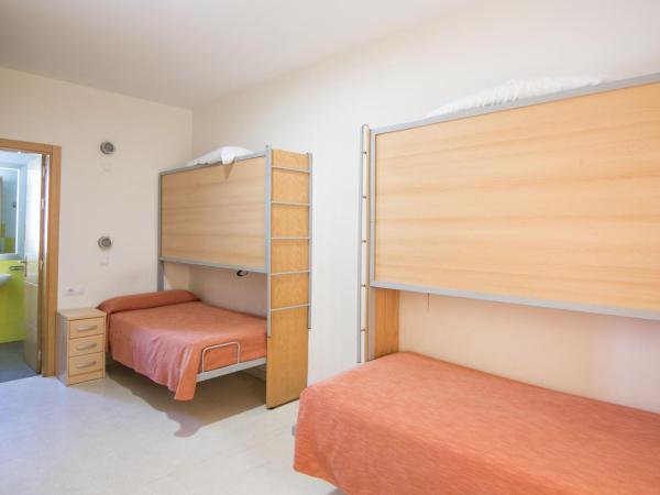 Albergue Inturjoven Marbella : photo 4 de la chambre lit simple en dortoir