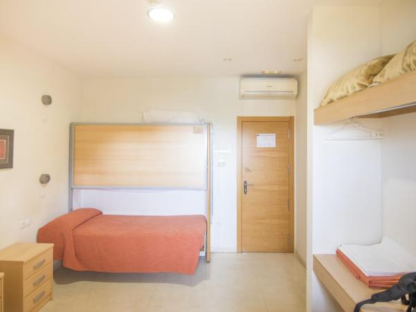 Albergue Inturjoven Marbella : photo 9 de la chambre lit simple en dortoir