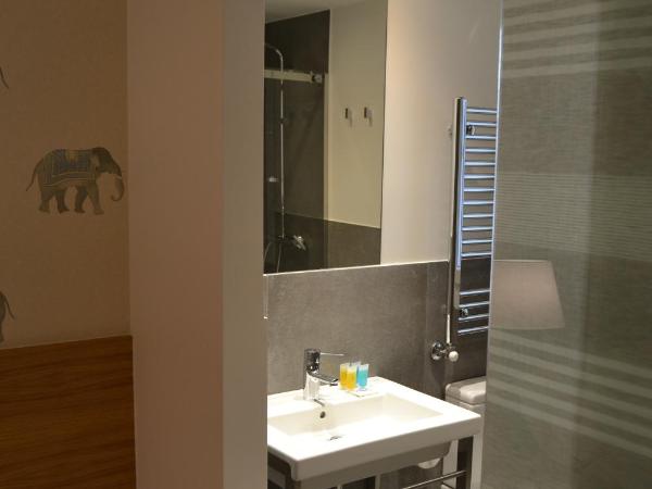 Deniké Grupo Atalaia : photo 10 de la chambre chambre intérieure double ou lits jumeaux