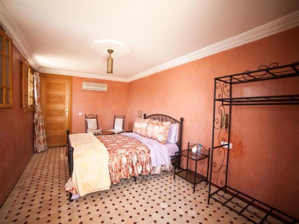 Riad Dar Saidi : photo 10 de la chambre chambre double avec salle de bains privative