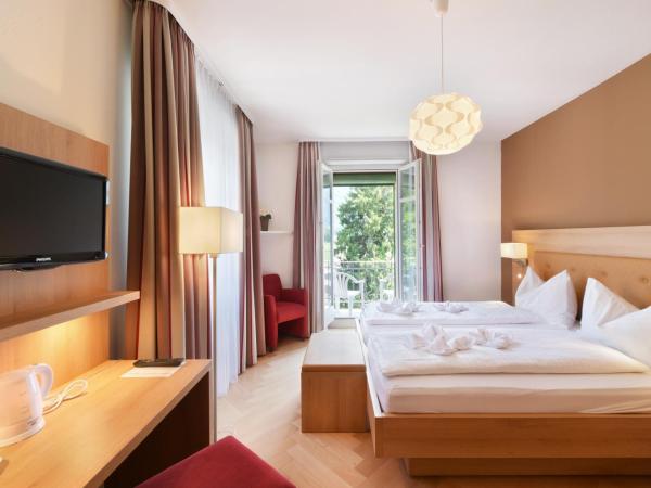 Waldhotel Unspunnen : photo 1 de la chambre chambre lits jumeaux standard avec balcon