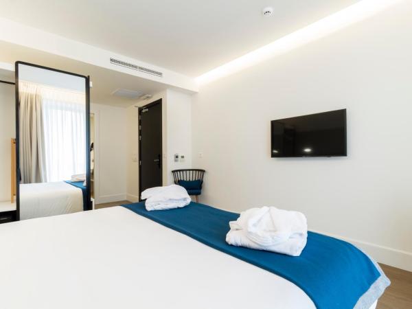 Hotel SANSEbay : photo 2 de la chambre chambre familiale deluxe - vue partielle sur mer