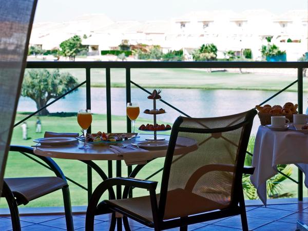 Hotel Alicante Golf : photo 1 de la chambre chambre lits jumeaux/double de luxe