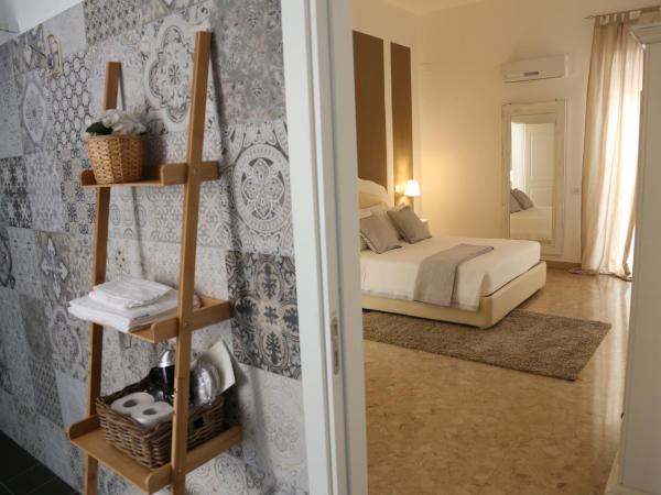 Dimi House : photo 4 de la chambre chambre double avec balcon