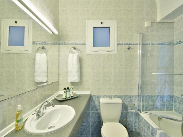 Ionion Star Hotel : photo 6 de la chambre chambre triple