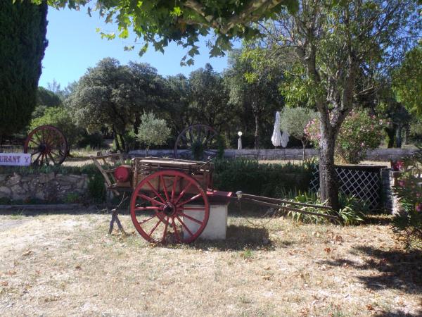 auberge des garrigues : photo 4 de la chambre chambre double