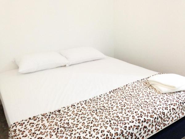 Tuk Tuk Guesthouse : photo 5 de la chambre chambre double standard avec ventilateur