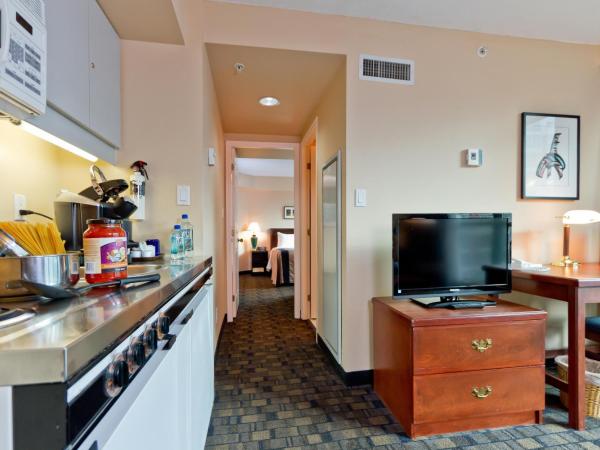 Rosedale on Robson Suite Hotel : photo 5 de la chambre suite lit queen-size deluxe