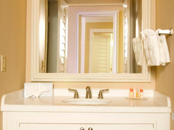 Days Inn by Wyndham San Diego Hotel Circle : photo 5 de la chambre chambre lit king-size premier - non-fumeurs