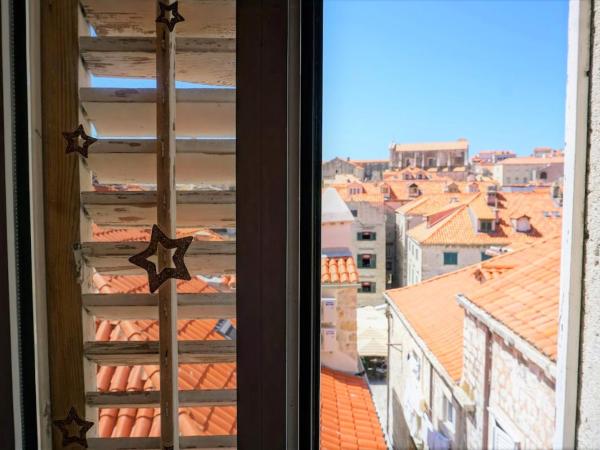 The City Place Hostel : photo 7 de la chambre lits superposés dans dortoir mixte de 12 lits