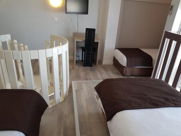 Hôtel Port Beach : photo 4 de la chambre chambre familiale panorama