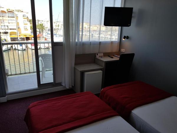 Htel Port Beach : photo 3 de la chambre chambre lits jumeaux panorama avec balcon