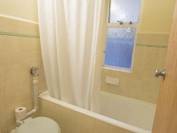 Hotel Waterloo & Backpackers : photo 4 de la chambre chambre simple standard avec salle de bains commune