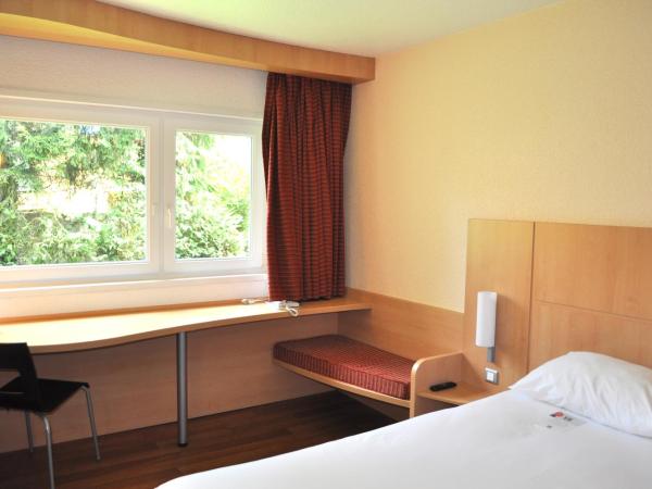 ibis Belfort Danjoutin : photo 1 de la chambre chambre standard avec 1 lit double et 1 lit simple