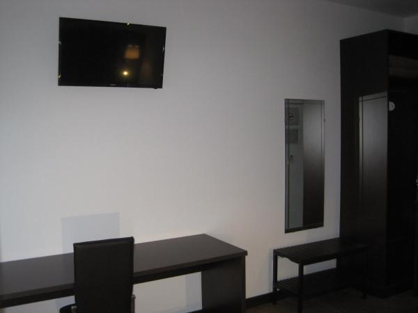 Suites Coruña : photo 3 de la chambre chambre lits jumeaux