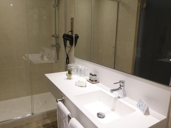 Hotel Oasis : photo 7 de la chambre chambre familiale supérieure