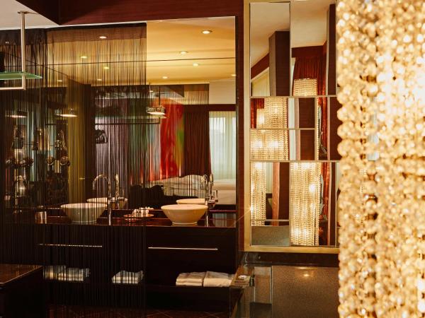 Savoy Hotel : photo 5 de la chambre suite