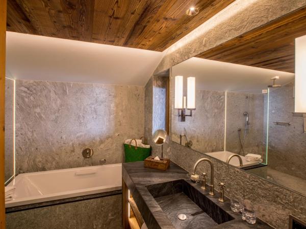 Riffelalp Resort 2222m - Ski-in & Ski-out : photo 3 de la chambre suite junior – vue sur montagne