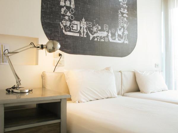 Refillnow! Hostel : photo 1 de la chambre chambre lits jumeaux (femmes)