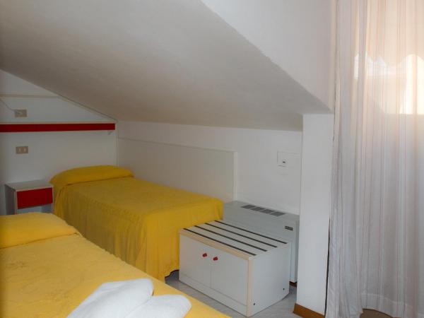 Hotel Malibran : photo 8 de la chambre chambre lits jumeaux Économique