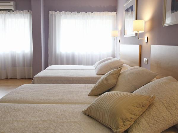 Dormavalencia Hostel : photo 1 de la chambre chambre quadruple