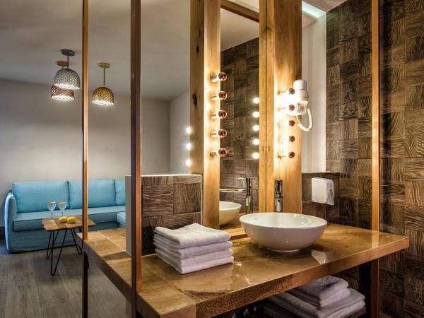 Senses Blue Boutique hotel : photo 7 de la chambre suite exécutive