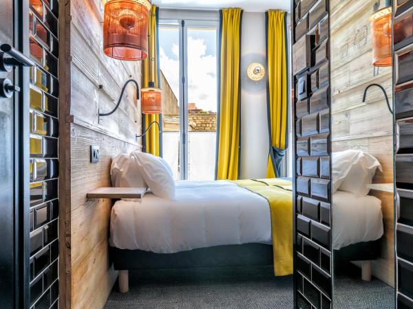 Hotel Restaurant Au Boeuf Couronné : photo 2 de la chambre chambre quadruple