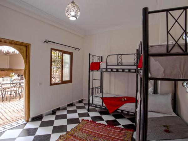 Hostel Amour d'auberge : photo 4 de la chambre lit superposé dans dortoir mixte