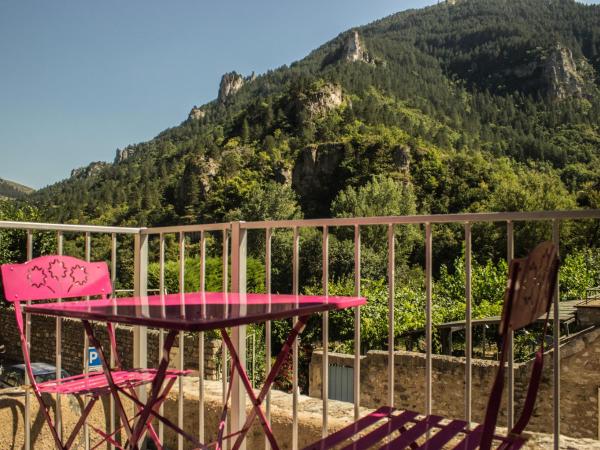 Hôtel BURLATIS : photo 1 de la chambre chambre double standard