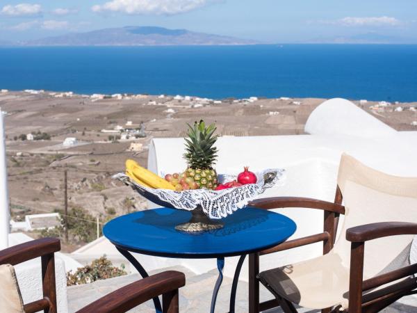 Agnadi View Villa : photo 2 de la chambre chambre supérieure avec loft - vue sur mer