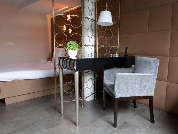 madrid central gran via Suites : photo 5 de la chambre studio (2 adultes)