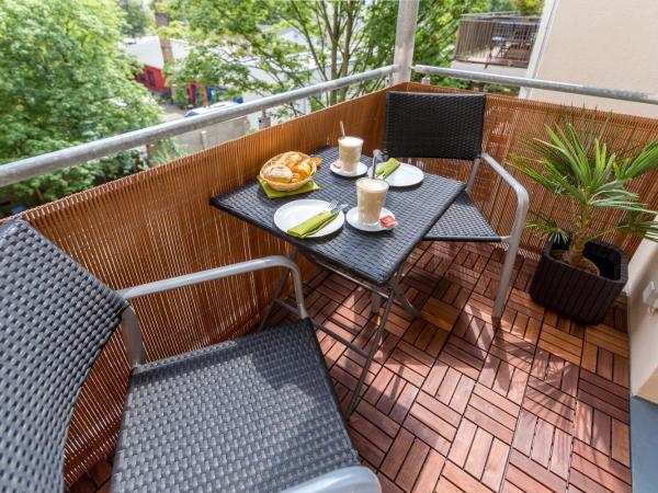 Pension-Leipzig-Süd : photo 2 de la chambre chambre double avec balcon