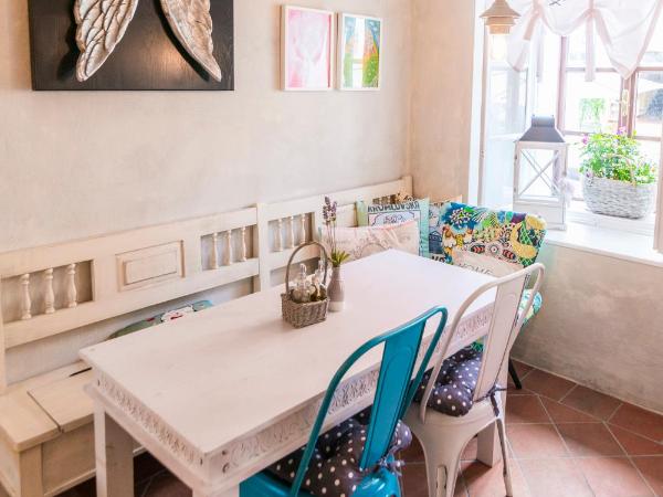 Krumlovská pohádka : photo 2 de la chambre chambre simple avec balcon