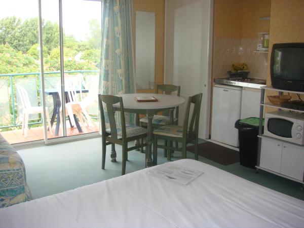 Hotel La Chaumière : photo 2 de la chambre chambre double supérieure