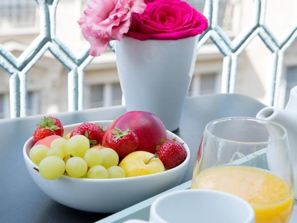 Hotel Elysees Opera : photo 2 de la chambre chambre double premium avec balcon