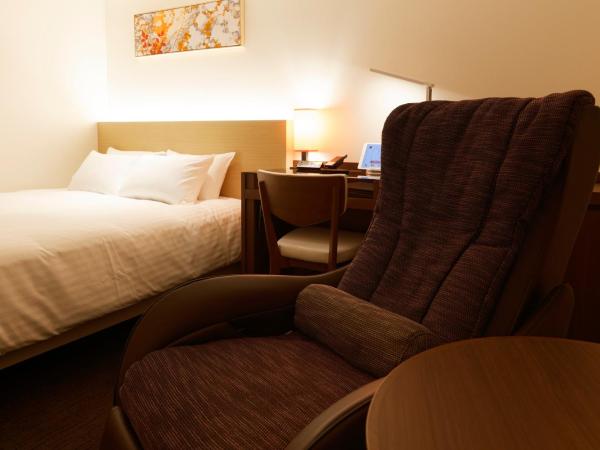 HOTEL FORZA HAKATA-GUCHI : photo 5 de la chambre chambre double supérieure avec fauteuil de massage - non-fumeurs