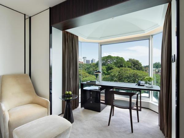 Shangri-La Singapore : photo 2 de la chambre chambre lit king-size deluxe aile tour