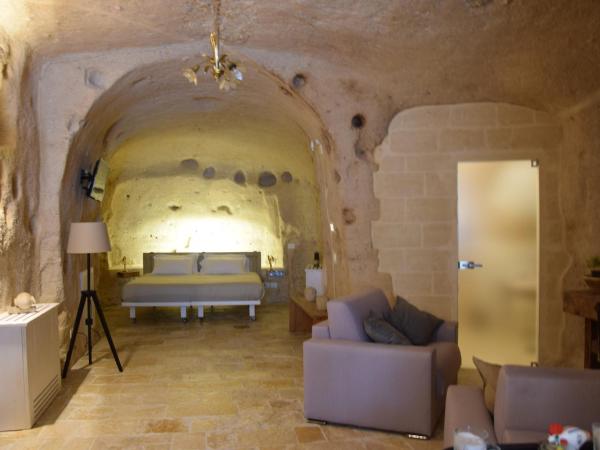 Thymus Residence nei Sassi : photo 10 de la chambre suite de luxe troglodyte