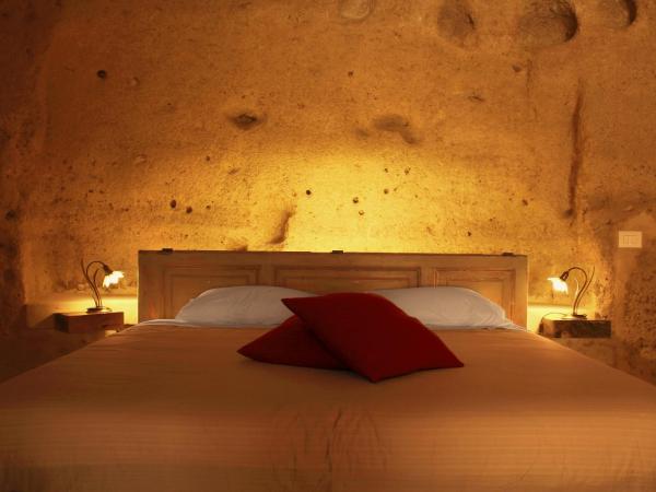 Thymus Residence nei Sassi : photo 3 de la chambre suite de luxe troglodyte