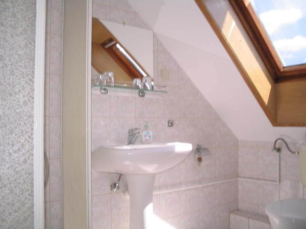 Burg Vendégház : photo 4 de la chambre chambre triple