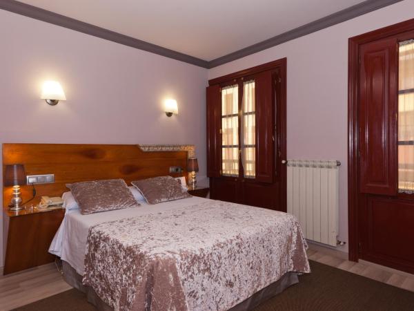 Hotel Vetusta : photo 3 de la chambre chambre double