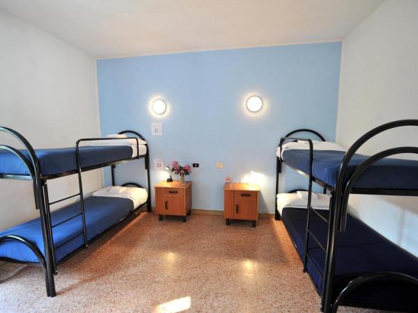 OstellOlinda : photo 1 de la chambre lit simple dans un dortoir de 4 lits pour femmes
