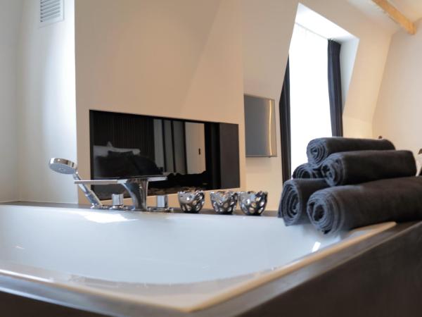 B&B For 2-Wellness For 2 : photo 4 de la chambre suite deluxe lit king-size