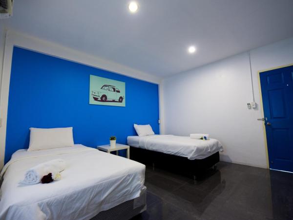 Varinda Hostel : photo 10 de la chambre chambre lits jumeaux avec salle de bains