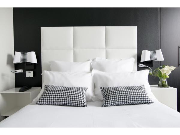 Hotel Restaurant Les Capucins : photo 7 de la chambre chambre double