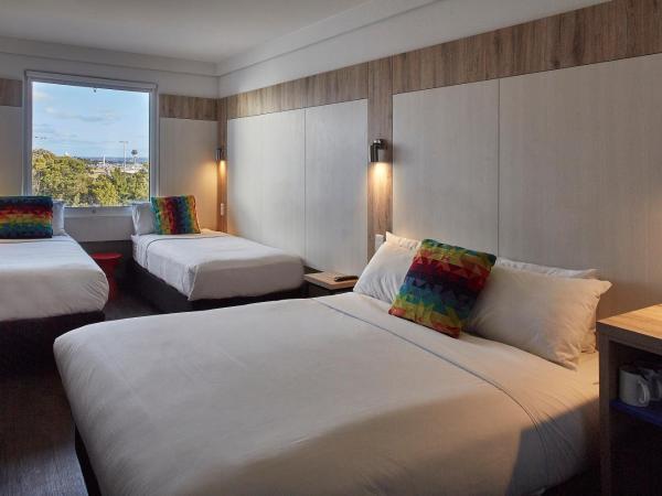 ibis budget Sydney Airport : photo 1 de la chambre chambre familiale classique
