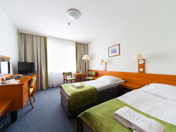 Hotel IOR : photo 1 de la chambre chambre lits jumeaux